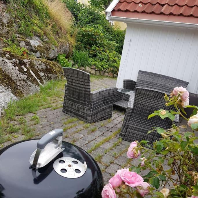 산데피요르드 Lys Og Lettstelt Leilighet Med Utsikt Over Byen 아파트 외부 사진